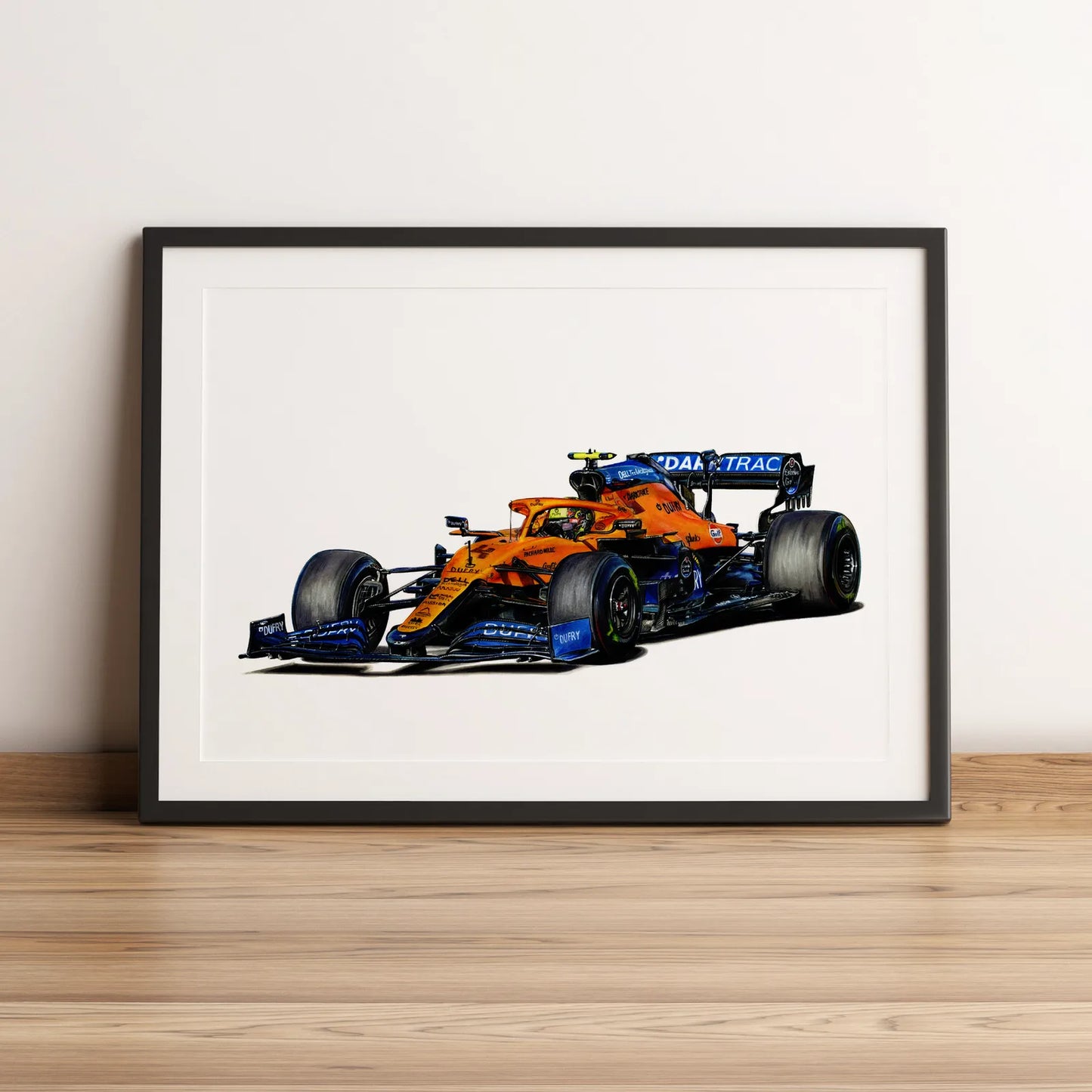 Illustration Formule 1 de Lando Norris au volant de la McLaren MCL35 2020 dessinée à la main par l’artiste Anthony Caillon.